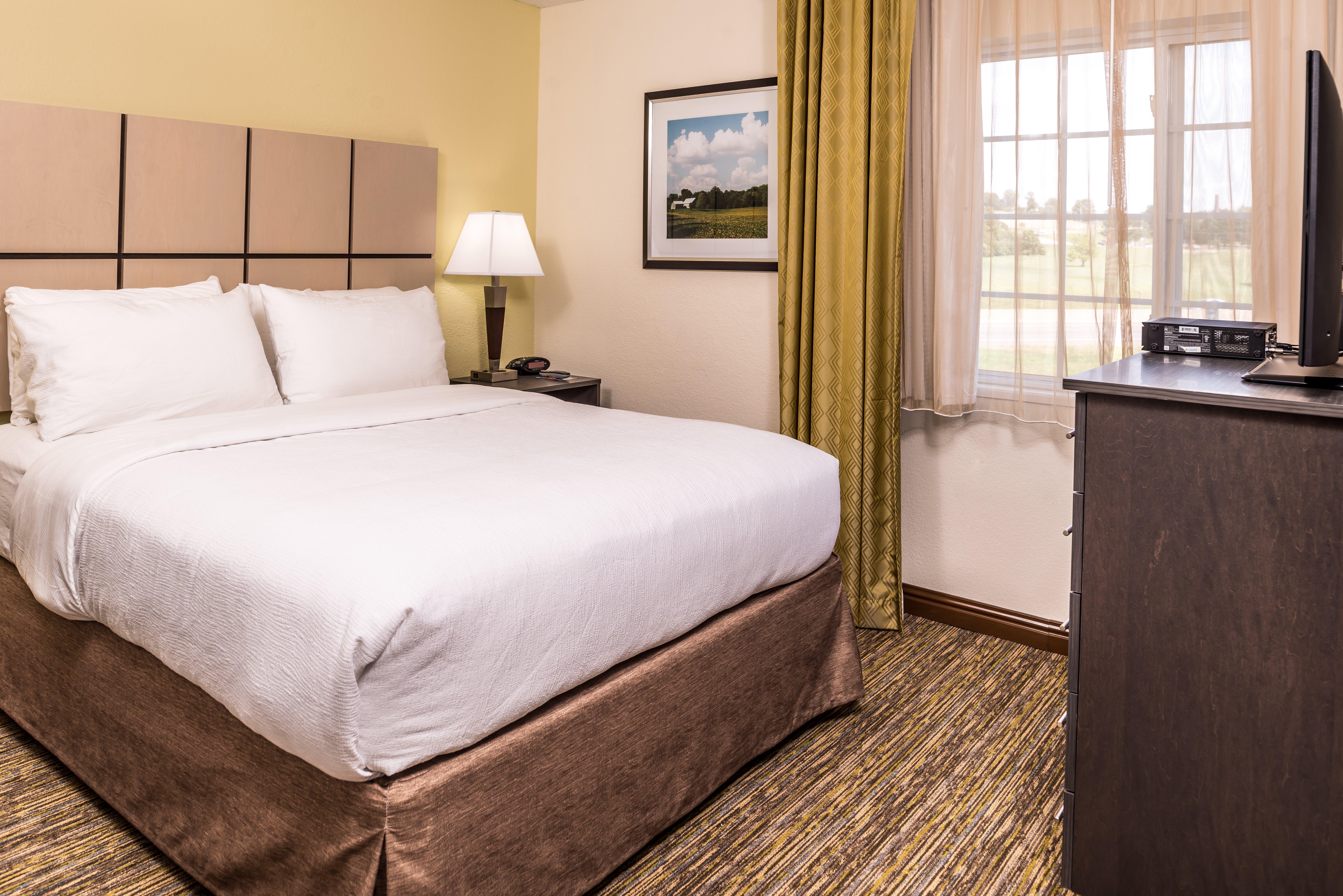 Candlewood Suites - Topeka West By Ihg Εξωτερικό φωτογραφία