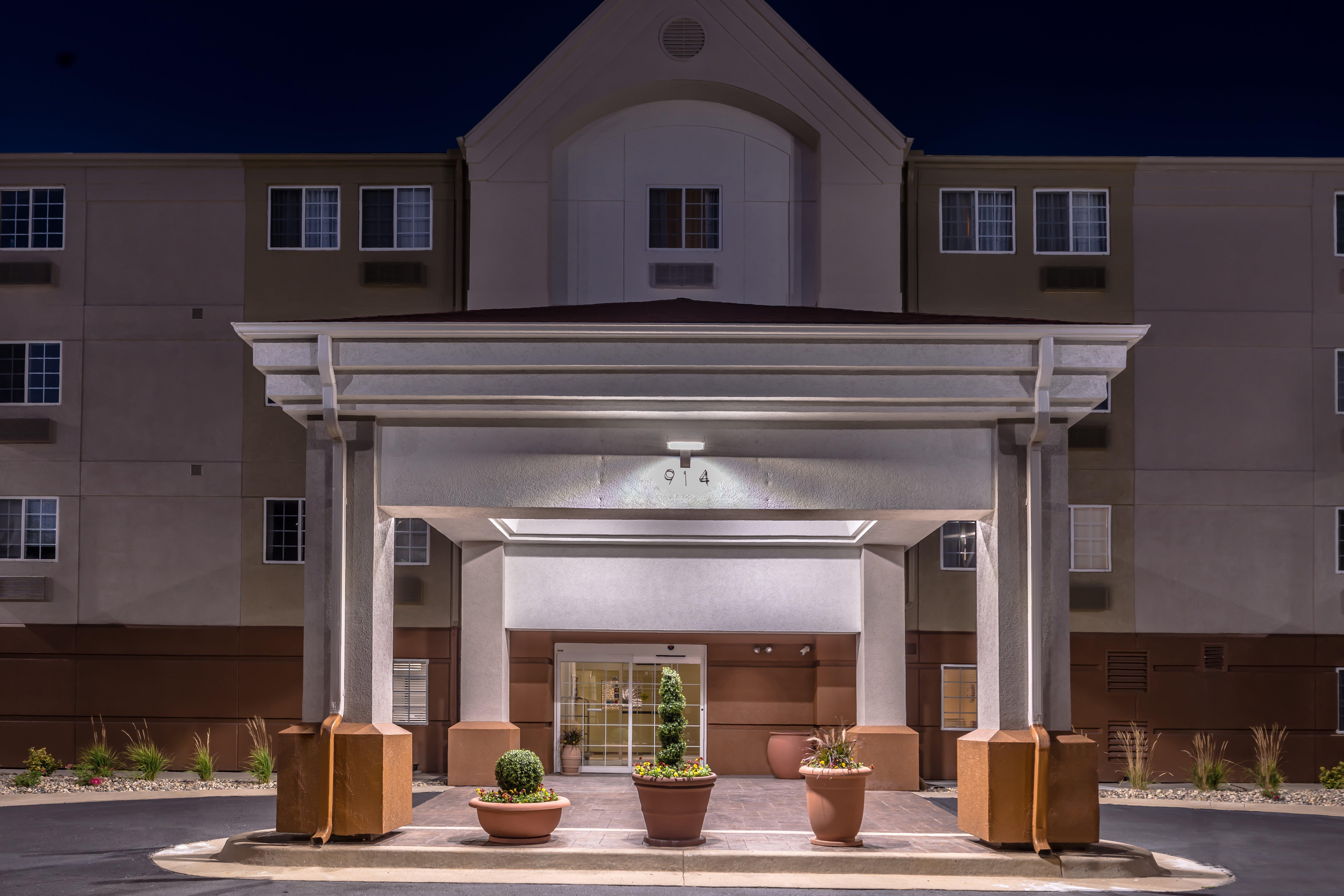 Candlewood Suites - Topeka West By Ihg Εξωτερικό φωτογραφία