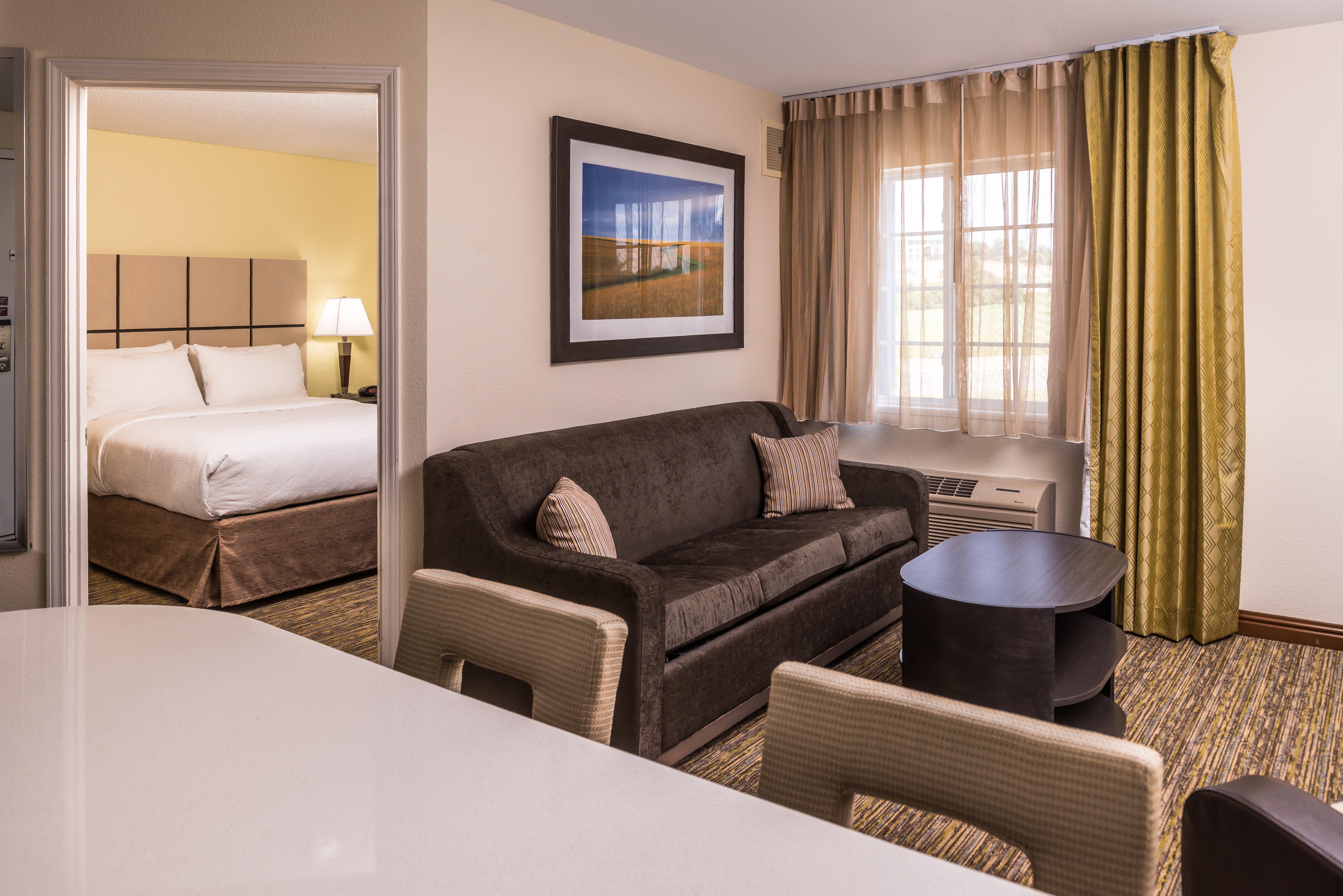 Candlewood Suites - Topeka West By Ihg Εξωτερικό φωτογραφία