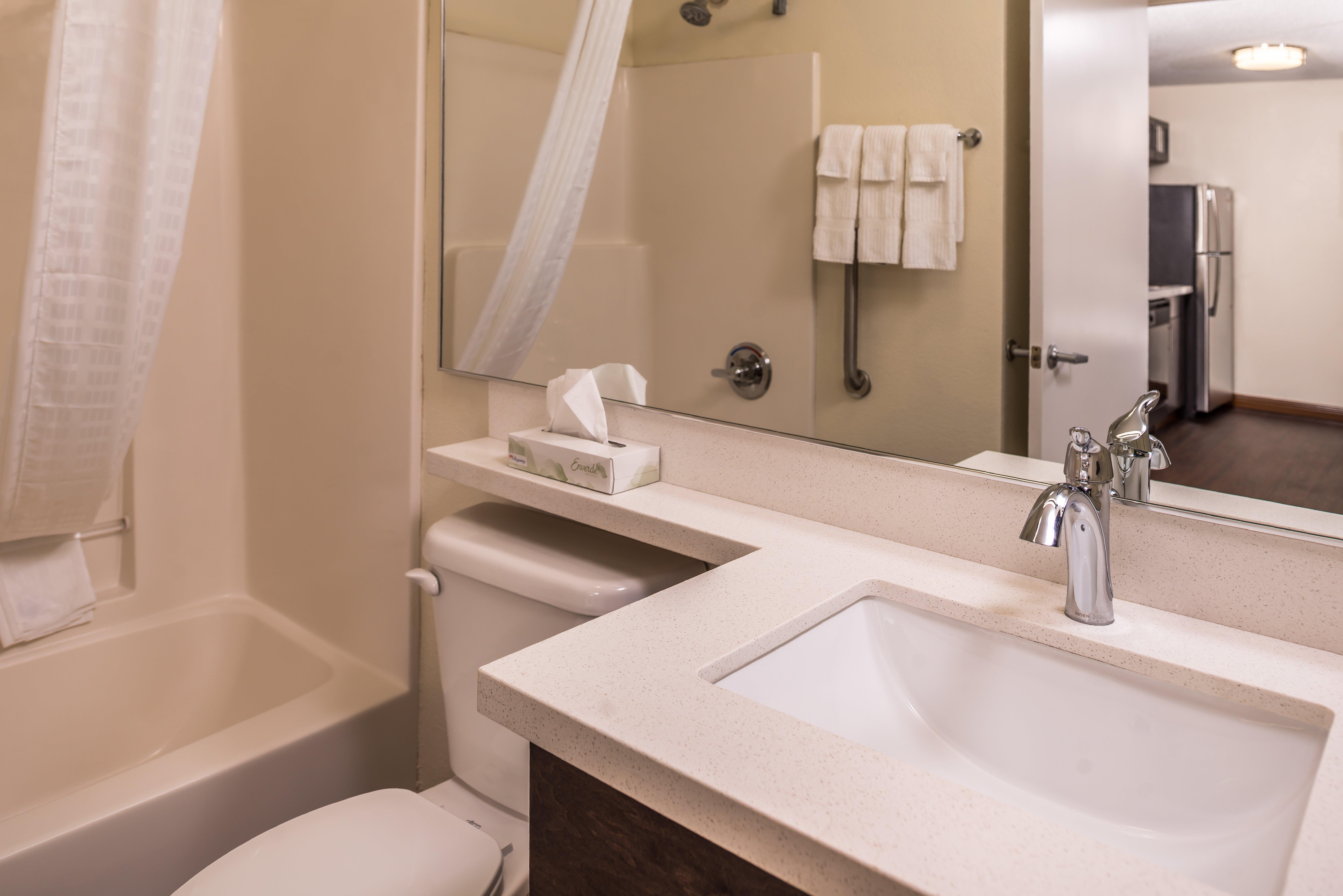 Candlewood Suites - Topeka West By Ihg Εξωτερικό φωτογραφία