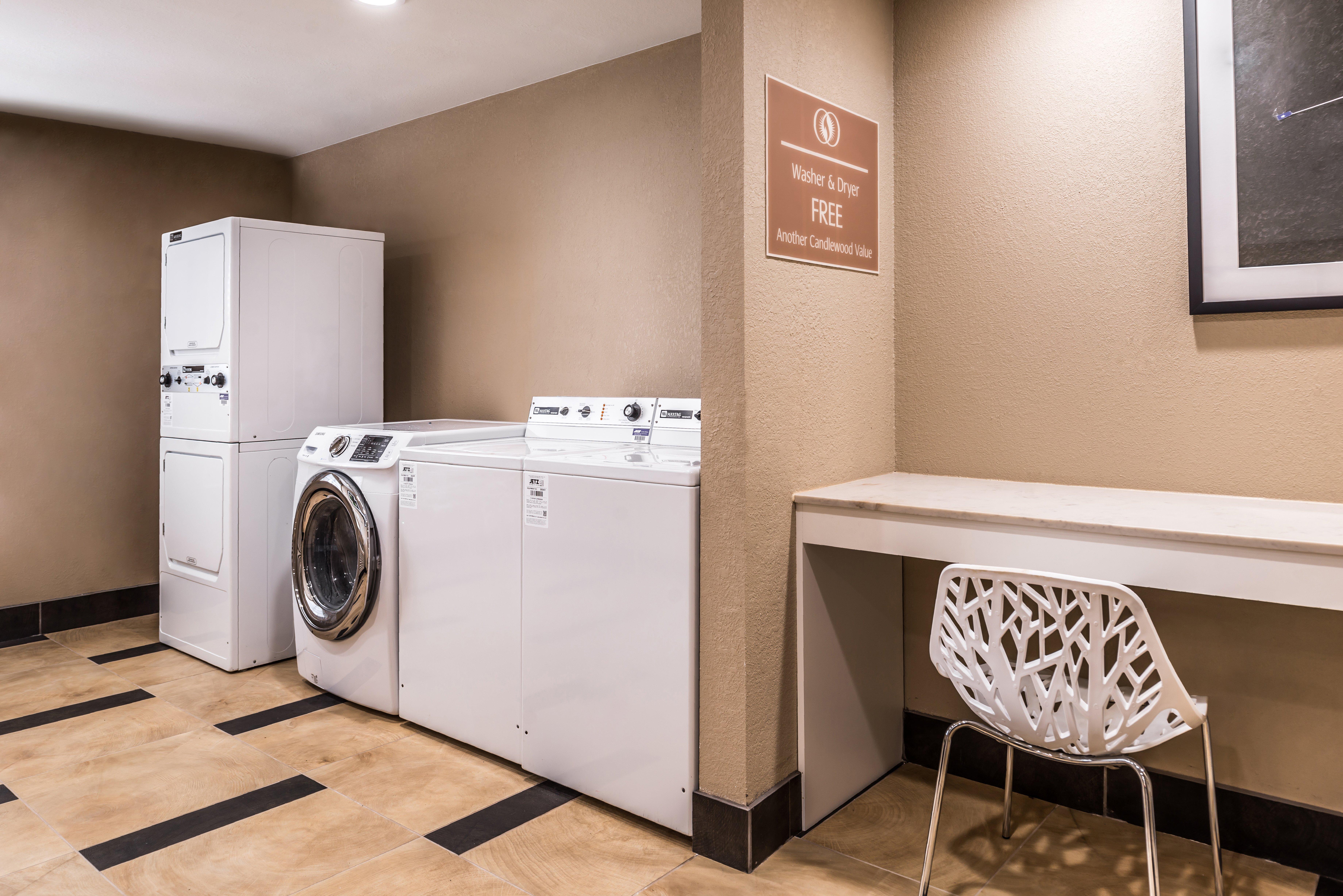 Candlewood Suites - Topeka West By Ihg Εξωτερικό φωτογραφία