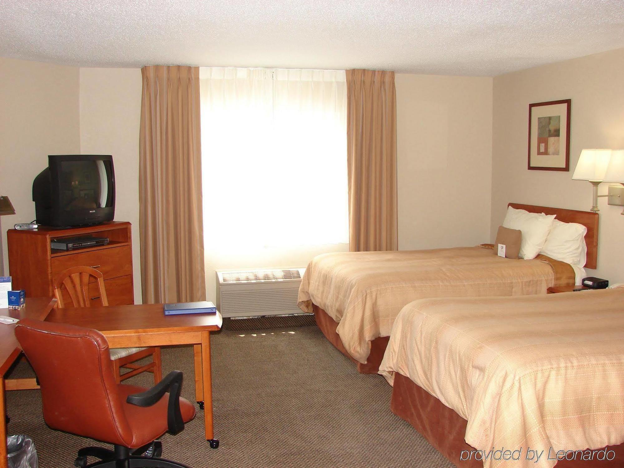 Candlewood Suites - Topeka West By Ihg Εξωτερικό φωτογραφία